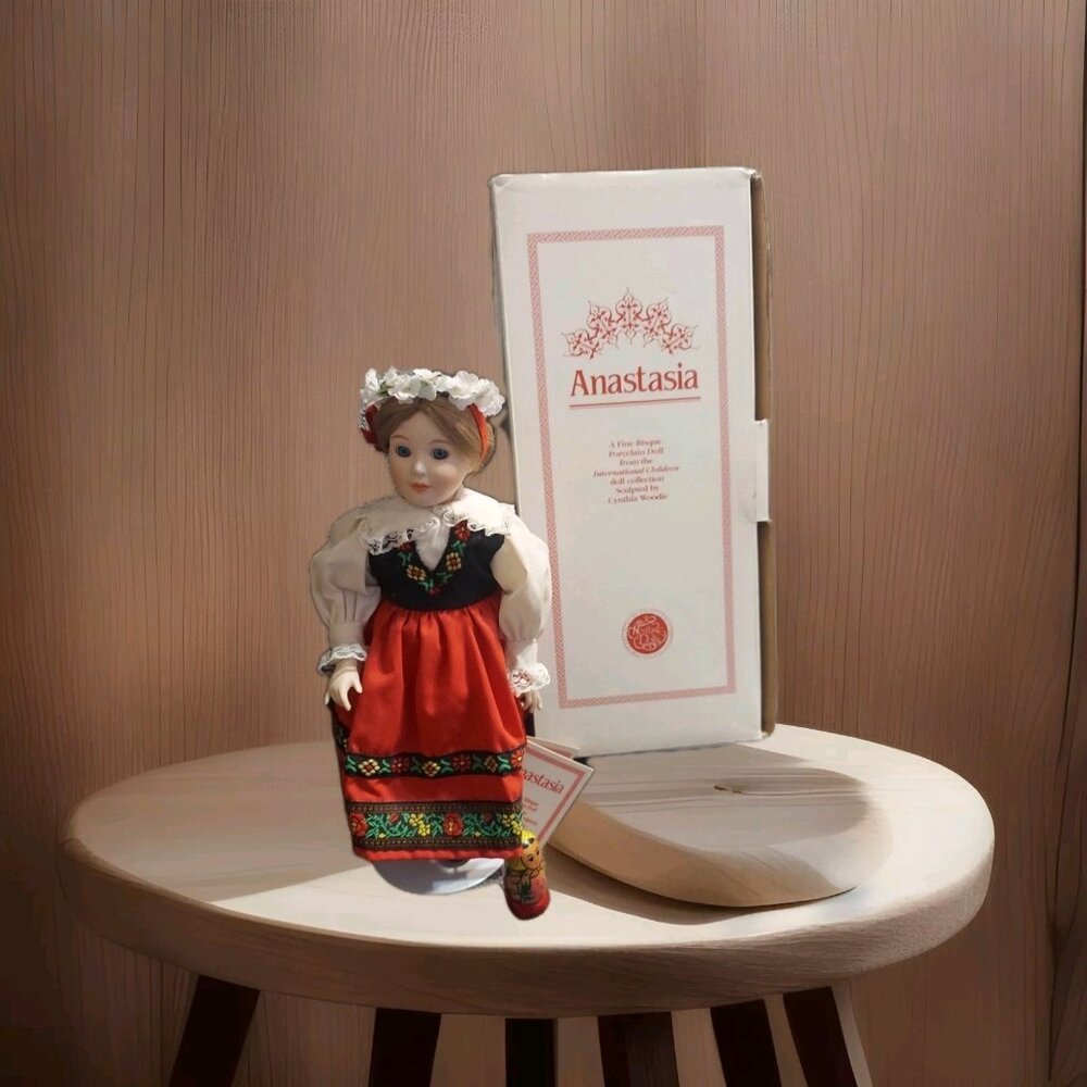 Anastasia Fine Bisque Porcelain Doll By Cynthia Woodie COA 1991 Vintage Hamilton